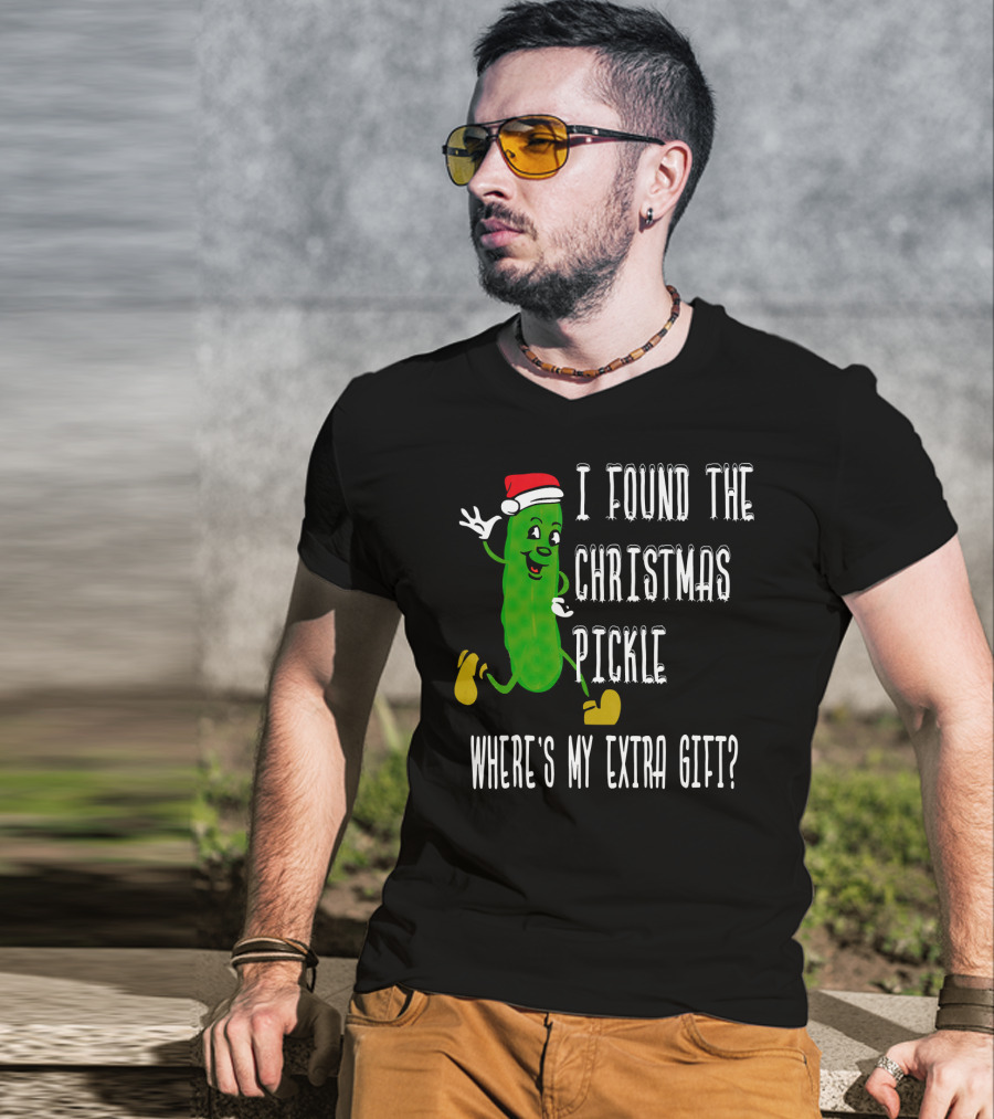 I Found The Christmas Pickle Where's My Extra Gift German Trad T-Shirt