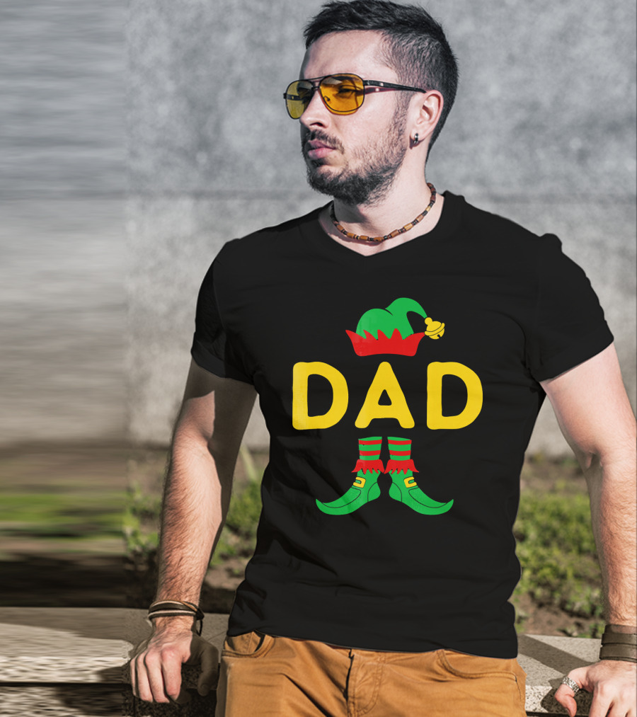 Dad Elf Hat And Boots Festive Christmas Family Mat T-Shirt
