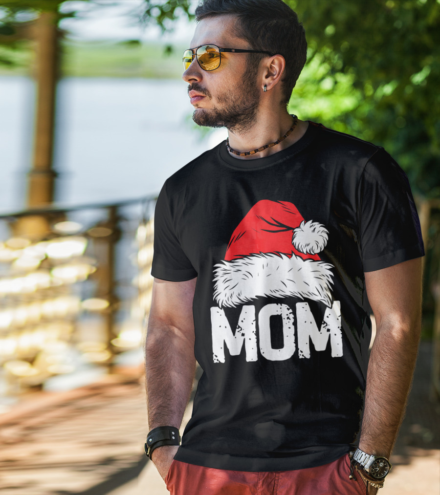 Mom Christmas Santa Hat Family Match T-Shirt