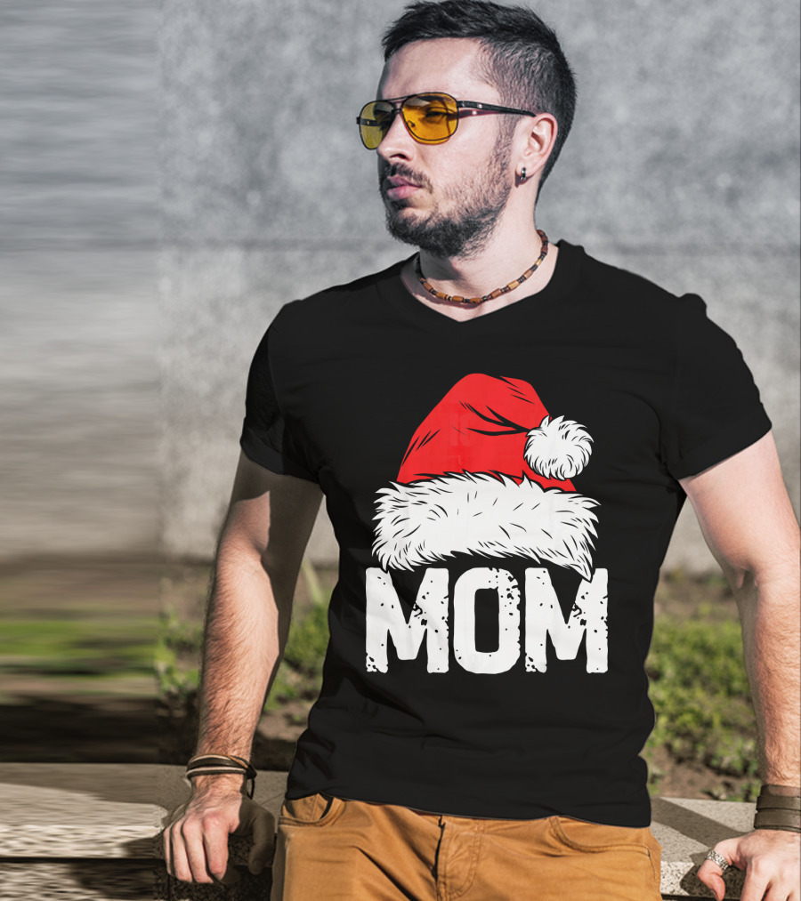 Mom Christmas Santa Hat Family Match T-Shirt