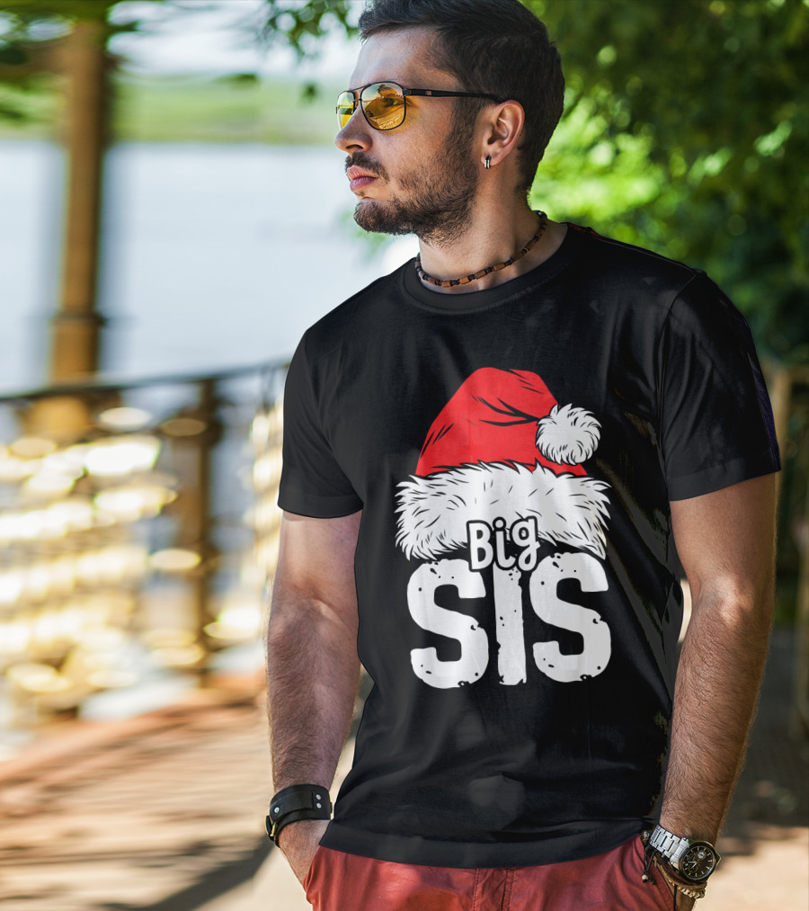 Big Sis Christmas Santa Hat Family T-Shirt