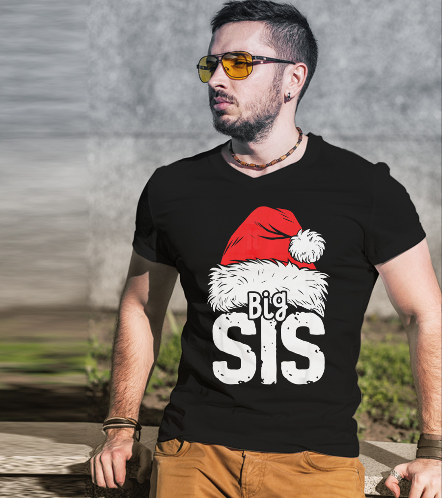 Big Sis Christmas Santa Hat Family T-Shirt