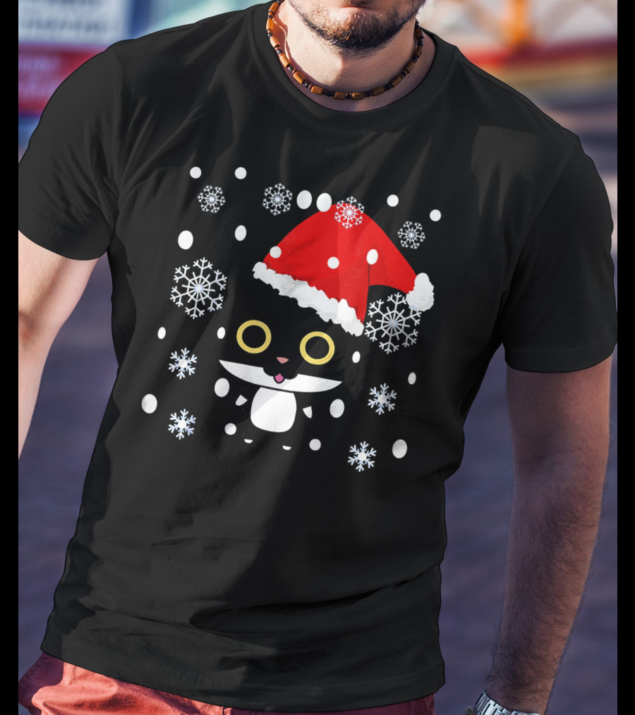 Cute Kawaii Cat With Santa Hat And Snowflakes Christmas T-Shirt