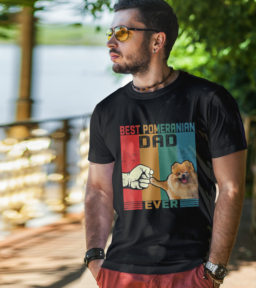 Best Pomeranian Dad Ever Vintage Fist Bump T-Shirt
