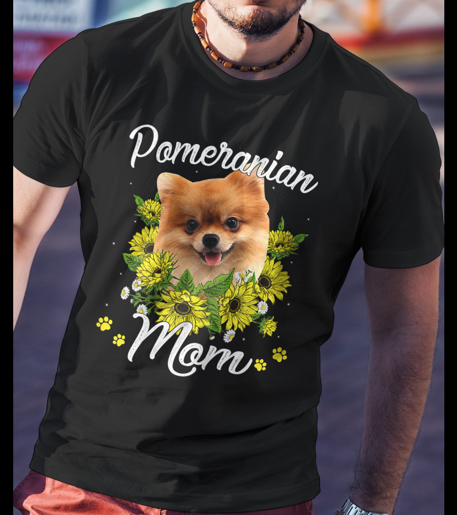 Pomeranian Mom Sunflowers Mother's Day T-Shirt