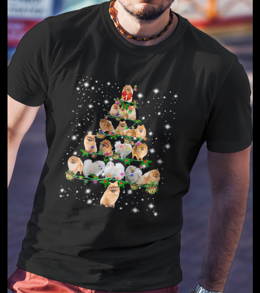 Cute Pomeranian Christmas Tree With Fairy Lights And Starry Background T-Shirt