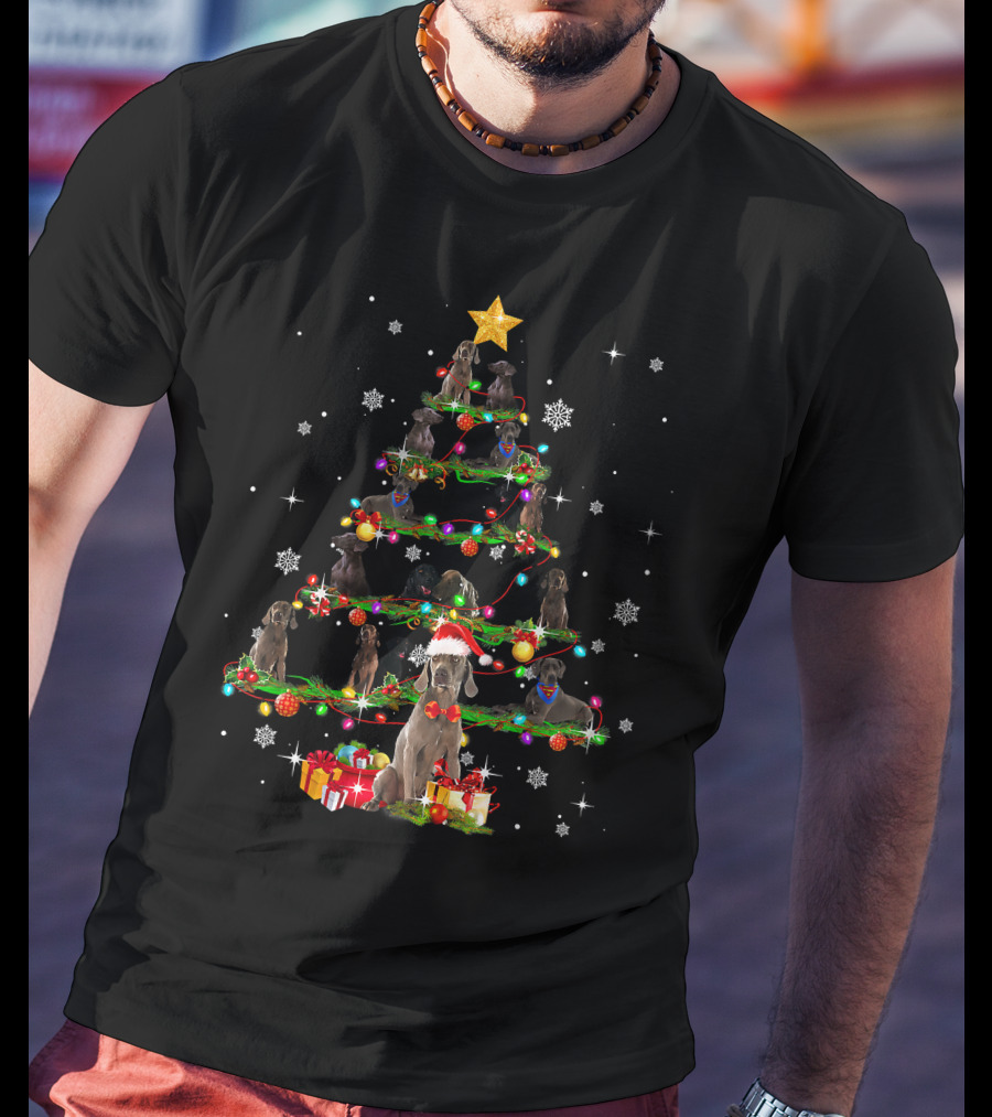 Weimaraner Christmas Tree Lights Santa Hat Paw Presents Snowflakes Star T-Shirt