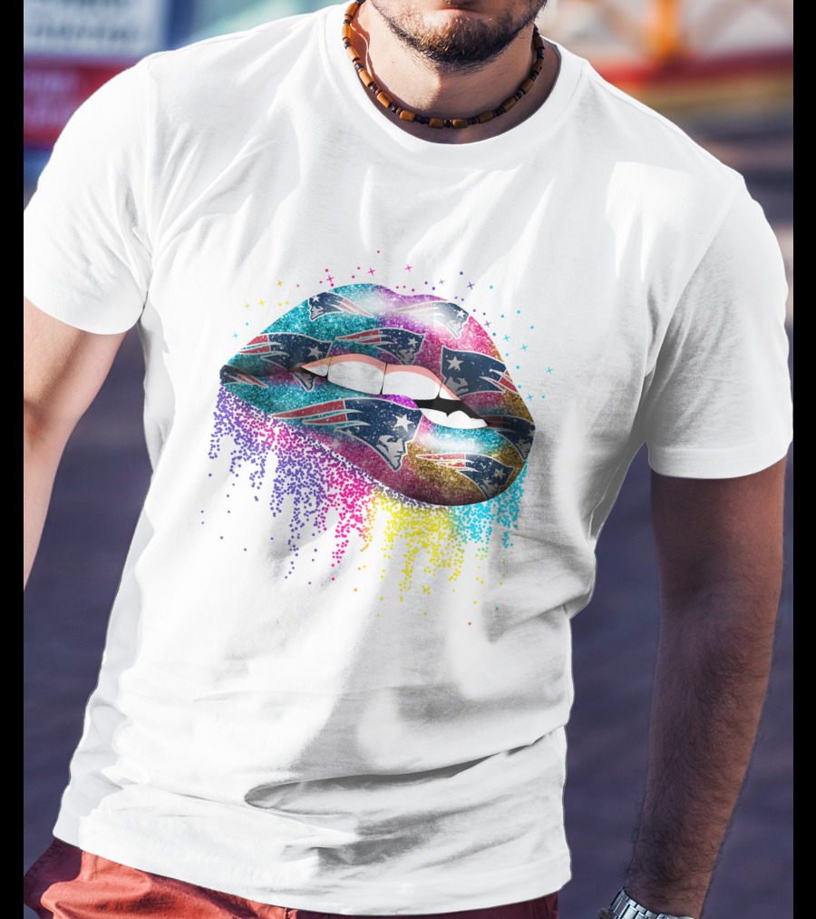 New England Patriots Glitter Lips Fan T-Shirt